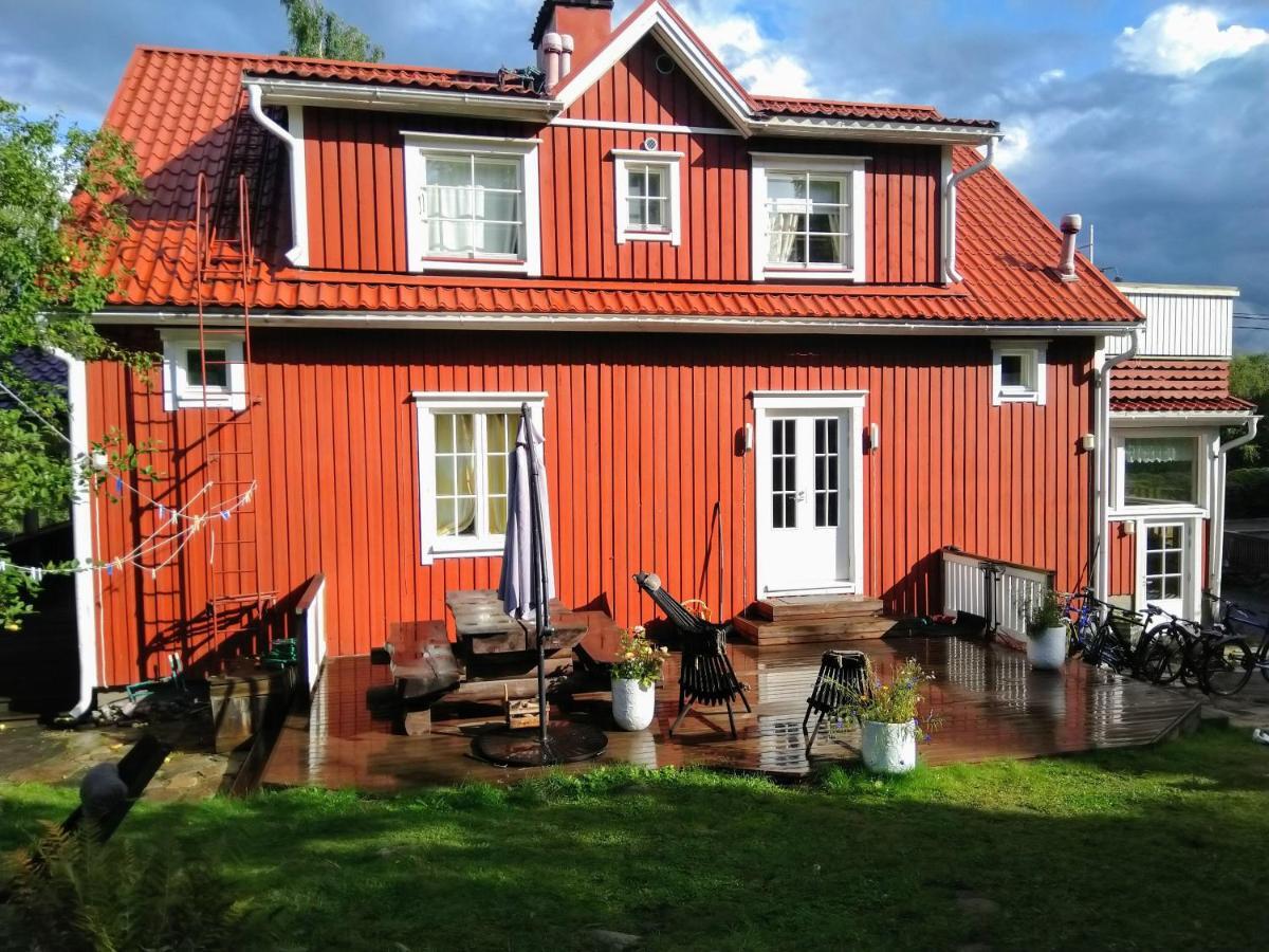 120 Yrs. Old Log House In Kuopio City Centre 外观 照片